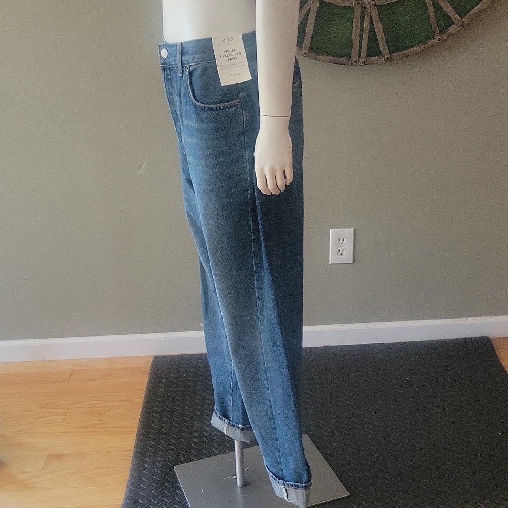 Madewell Pieced Barrel Leg Jean In Mosby Wash - Picture 3 of 11